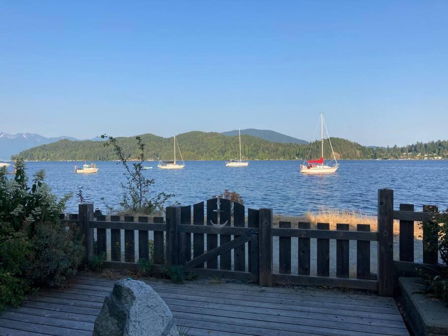 Willa Iconic 3-Story Waterfront 'Marina House' W/ View Gibsons Zewnętrze zdjęcie