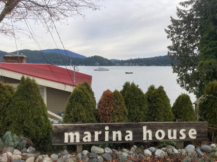 Willa Iconic 3-Story Waterfront 'Marina House' W/ View Gibsons Zewnętrze zdjęcie