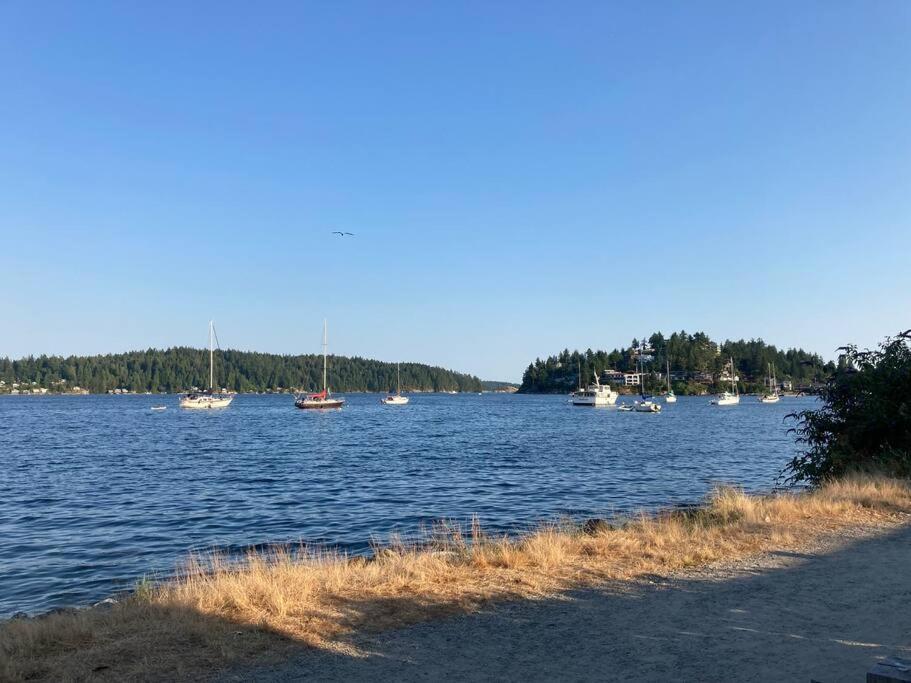 Willa Iconic 3-Story Waterfront 'Marina House' W/ View Gibsons Zewnętrze zdjęcie