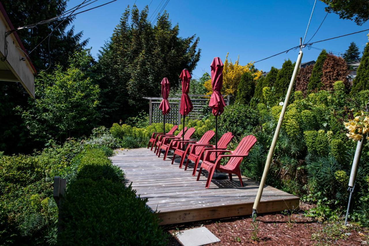 Willa Iconic 3-Story Waterfront 'Marina House' W/ View Gibsons Zewnętrze zdjęcie