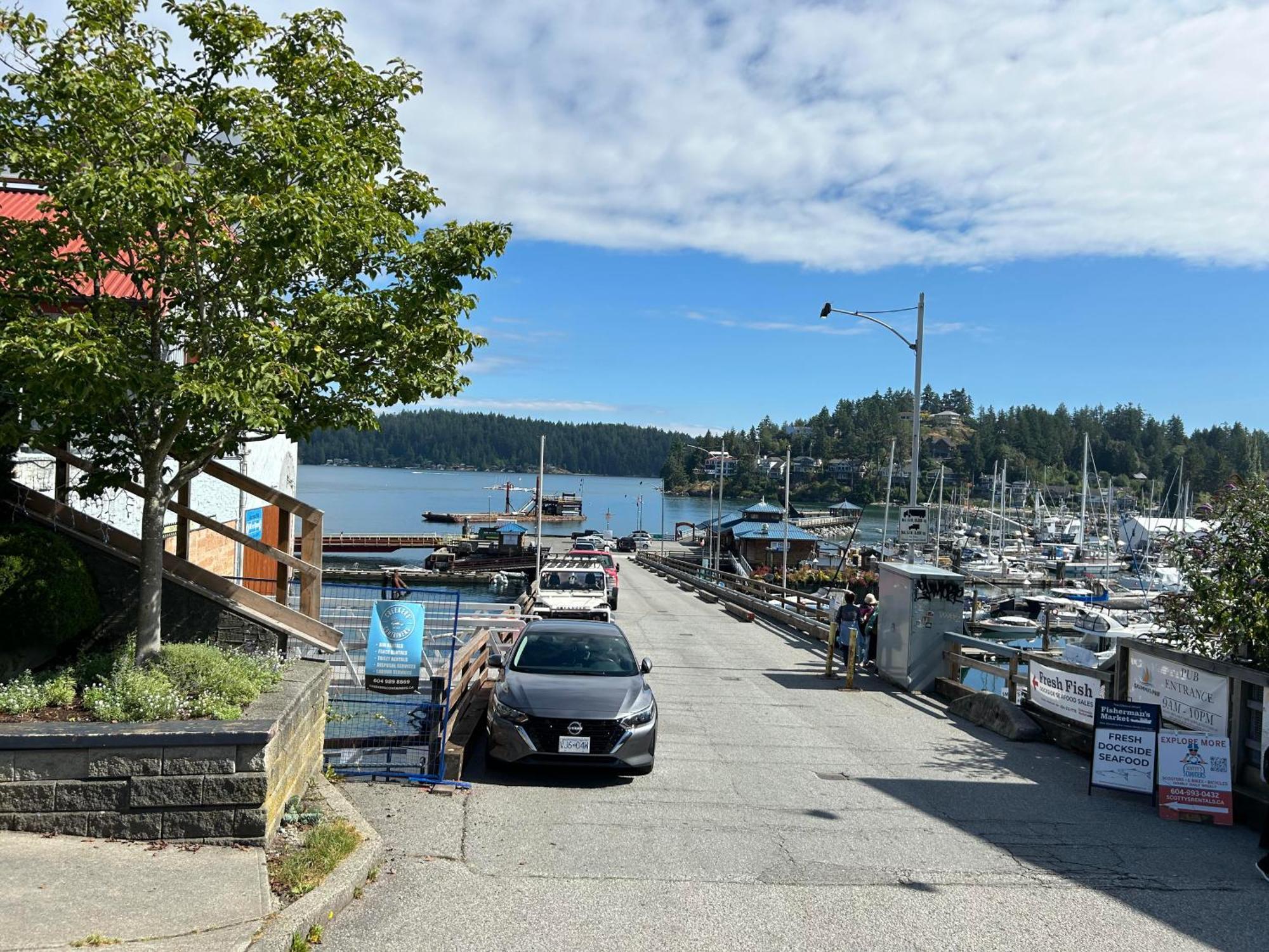 Willa Iconic 3-Story Waterfront 'Marina House' W/ View Gibsons Zewnętrze zdjęcie
